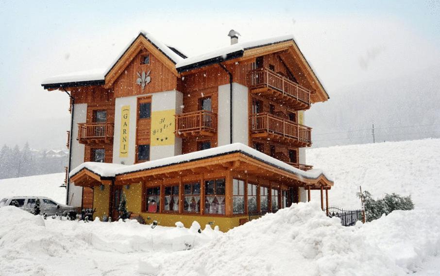 Residence Garni Il Giglio コンメッツァドゥーラ エクステリア 写真