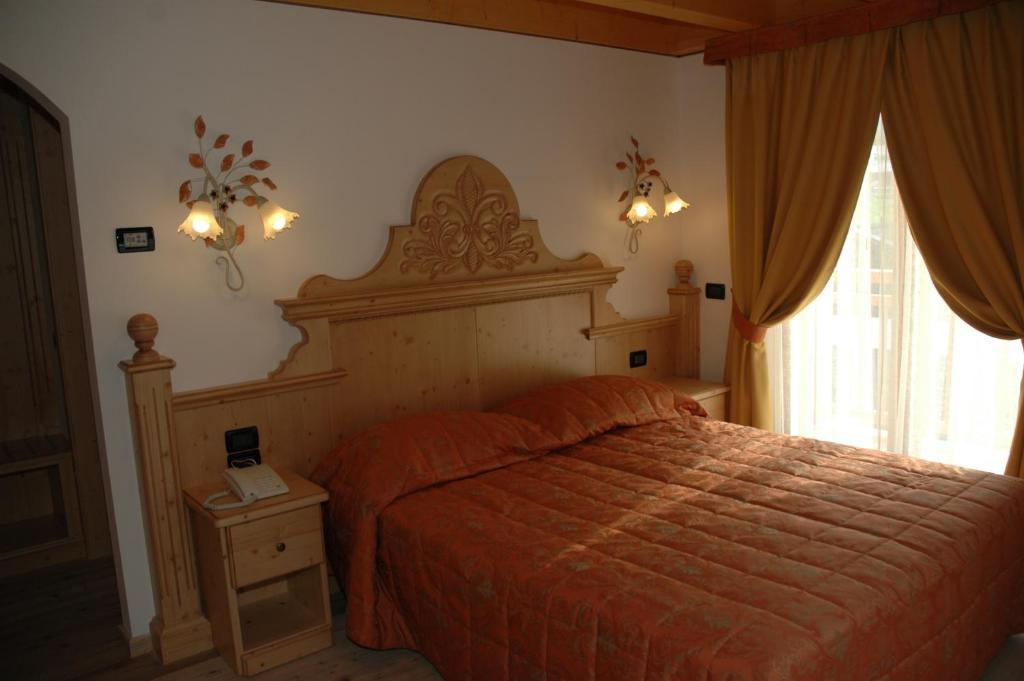 Residence Garni Il Giglio コンメッツァドゥーラ 部屋 写真